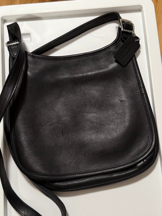 Coach Handbags - Vintage Coach Black Leather Slim Hippie Flap Saddle Purse Bag 9135 Boho